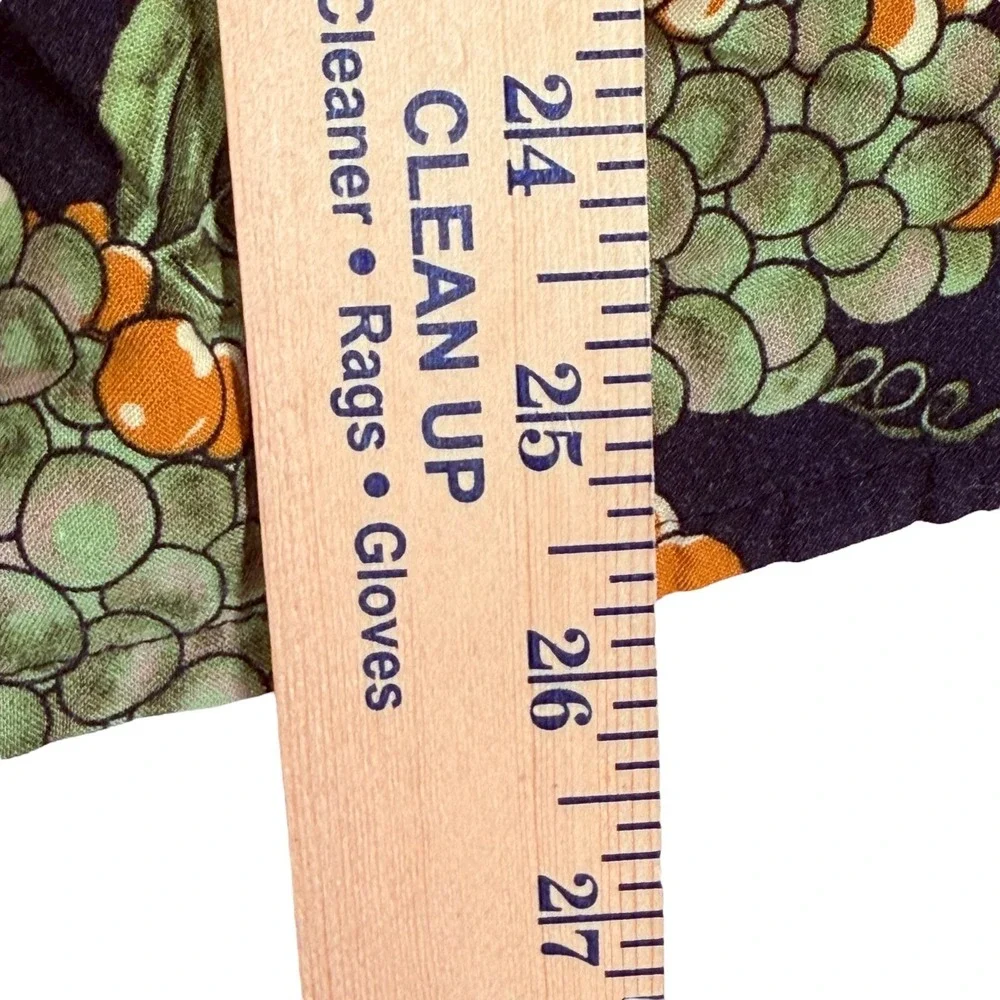 Island Collection Hawaiian Aloha Shirt Small Cocktails Grapes‎ Floral